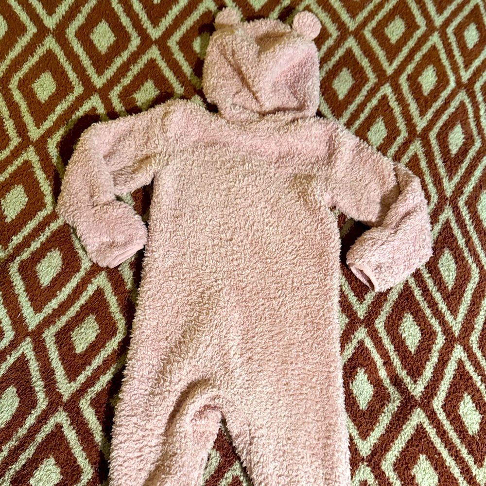 The North Face Toddler Girl Set - Pink Jacket, Onesie & Hat, Sizes all go to 2T - Picture 11 of 16